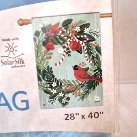 Breeze Art Garden Flag Banner USA Cardinal Wreath Winter Yard Studio M 28" x 40" - Picture 1 of 7